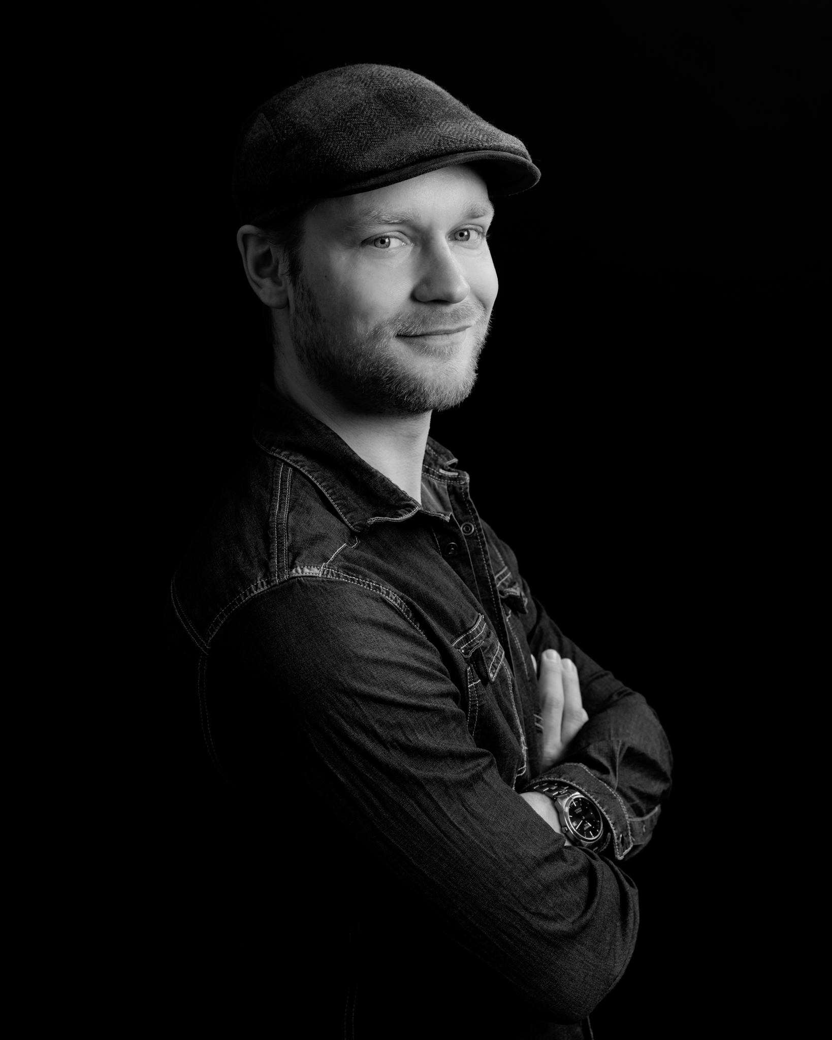 Artisti Niko - Realismi ja Black & Grey